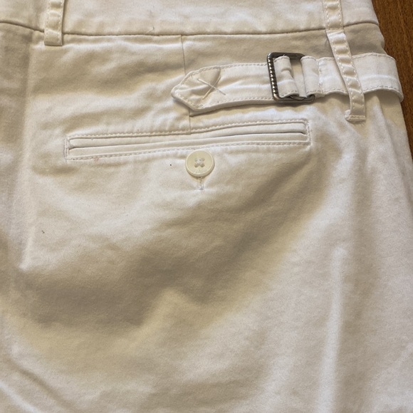 Vince womens white shorts. Size 8. Excellent condition - Picture 5 of 8